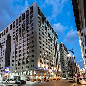 Qasr Al Ansar Golden Tulip فندق